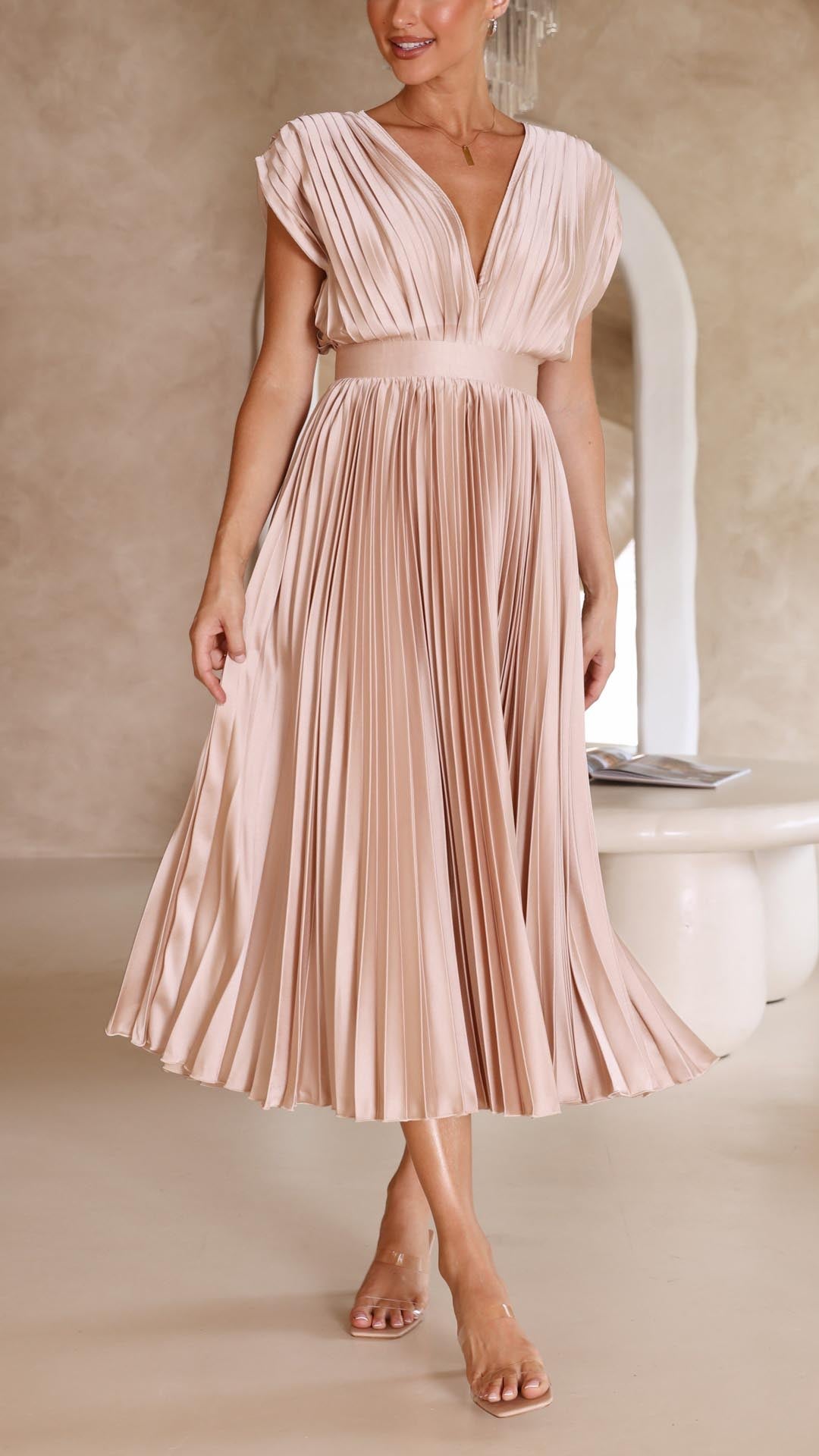 Kensley | Pleated Maxi Dress